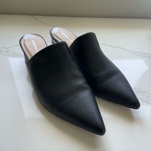 Adrienne vittadini black short heel mules